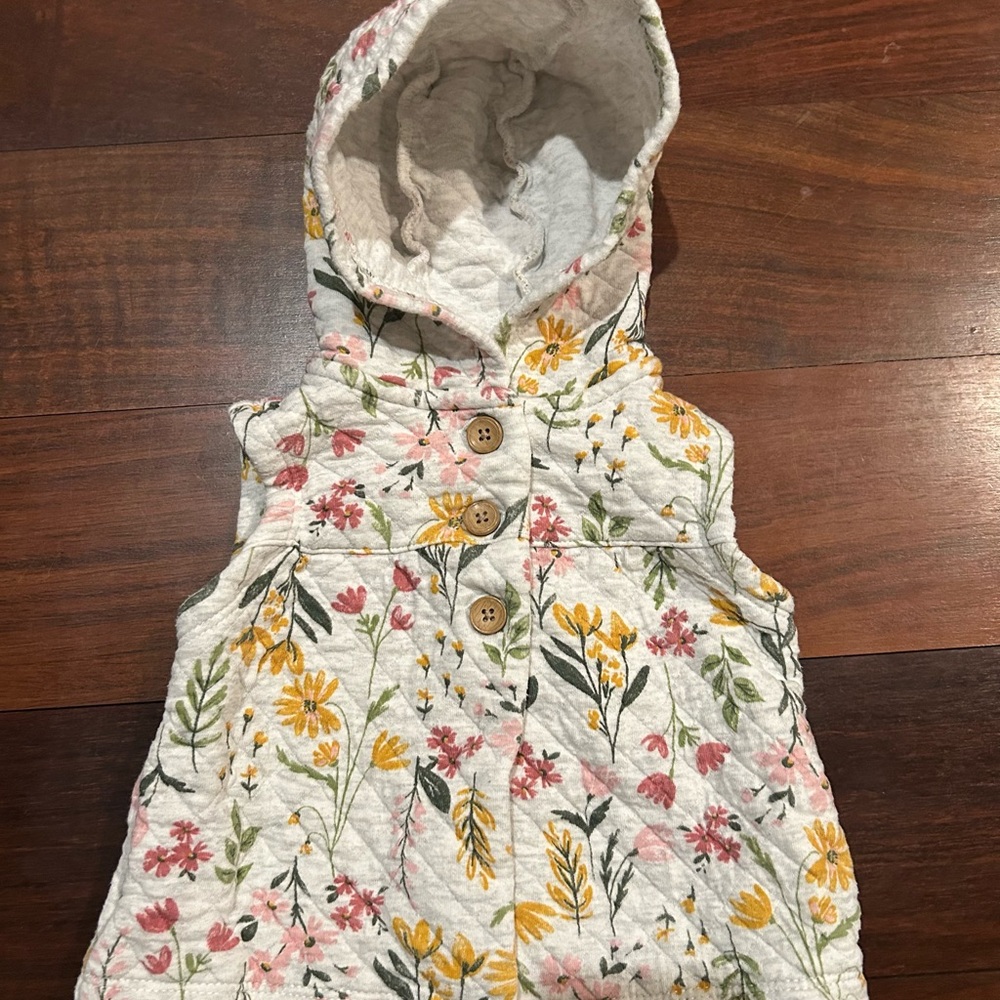 Set of 7 Pieces for Girls 12 months Carter’s Like New - Picture 9 of 9